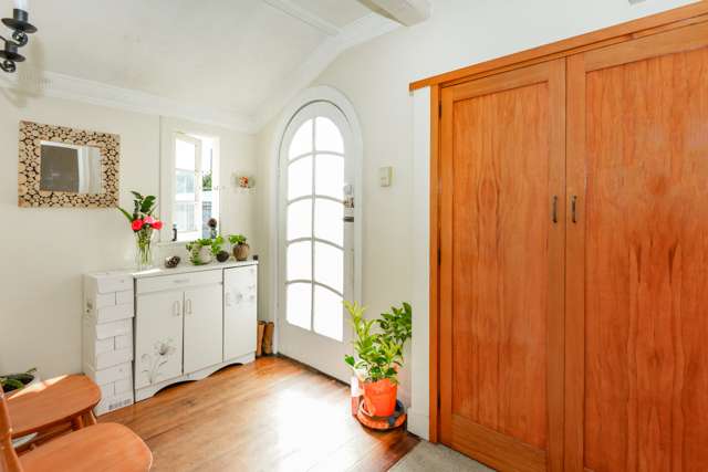 402 Frederick Street West Mahora_3