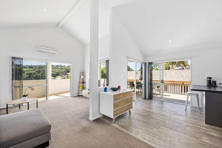 11 Kestrel Heights Arkles Bay_1