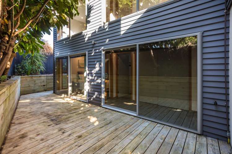 7a Sunset Parade Plimmerton_16