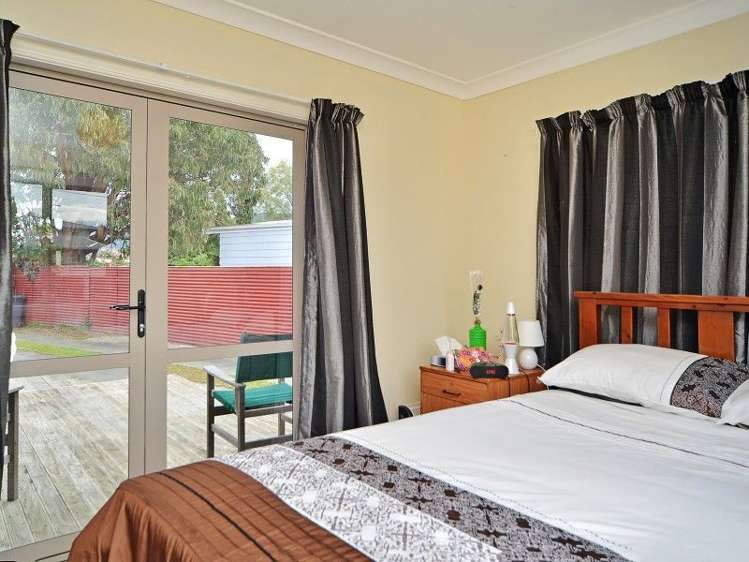 16 Hardie Grove Featherston_6