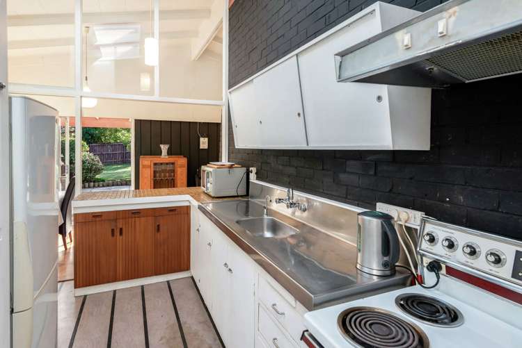 2/103 Botany Road Botany Downs_13