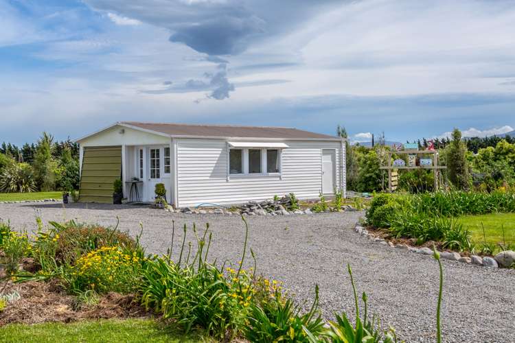 176 State Highway 53 Featherston_22