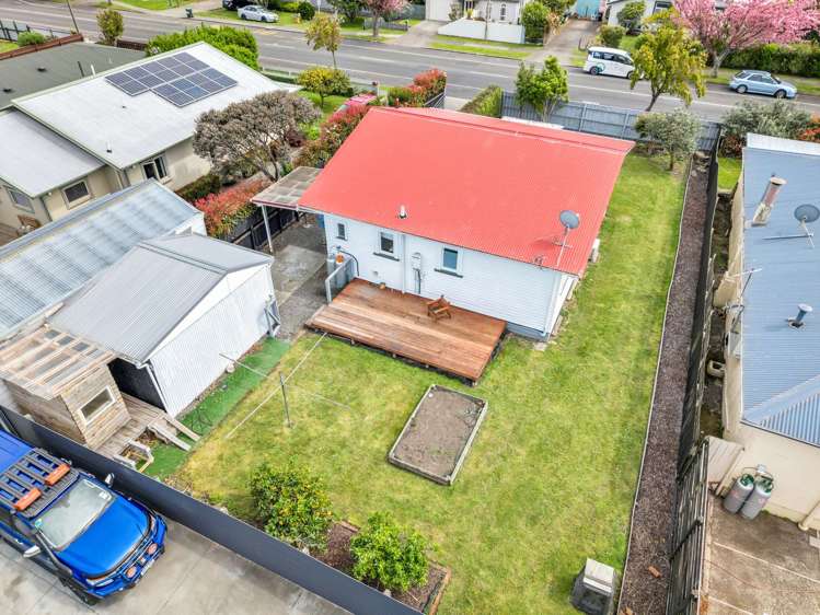 707 Willowpark Road North_0