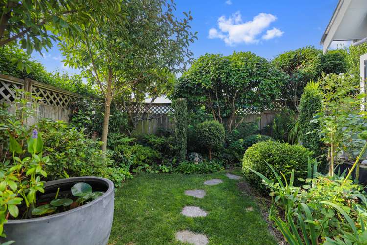 2/8 Kiwi Street Taupo_11