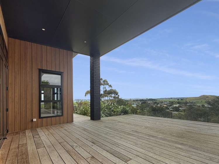 10 Terrace Road 10779_13