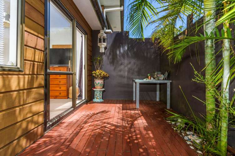 2/706 Beach Road Browns Bay_59