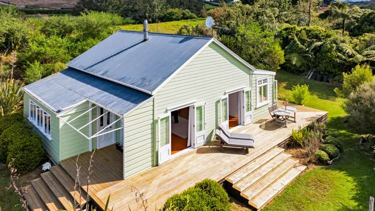 602 Pembroke Road West Stratford_16