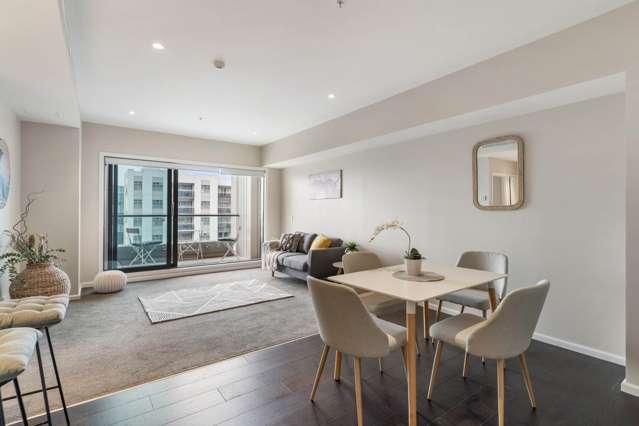 703/47 Beach Road City Centre_2