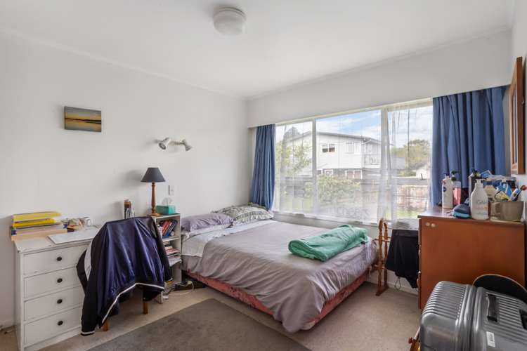 8 Bodi Place Te Atatu South_10