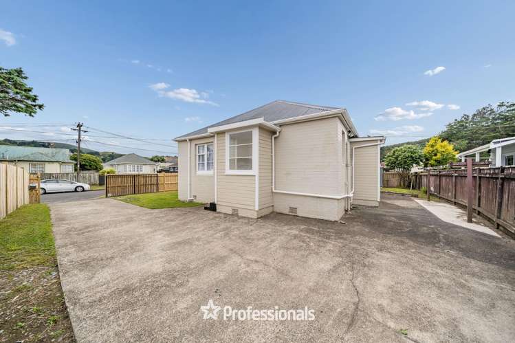 10 Hughes Crescent Taita_13