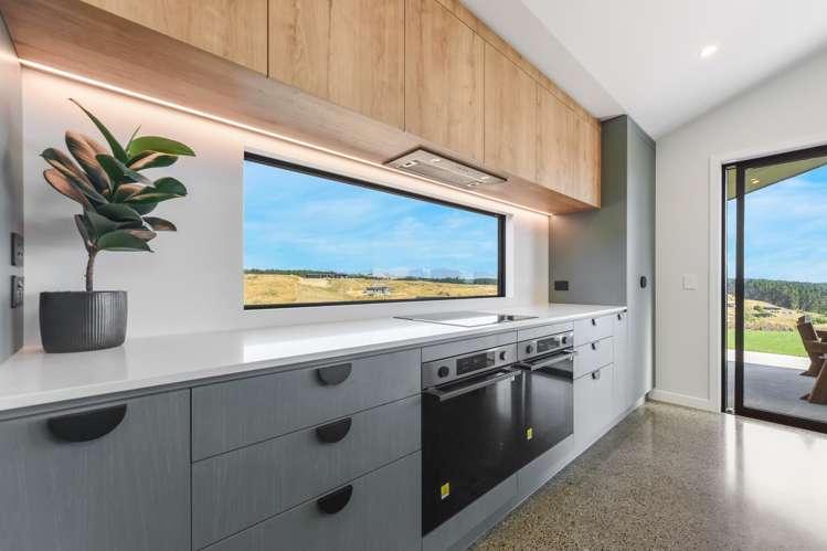 123 Redvale Road Redwood Valley_4