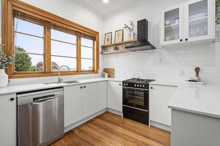 12 High Street Tirau_15