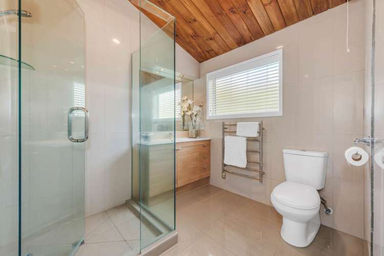 6 Pohutukawa Road Beachlands_23
