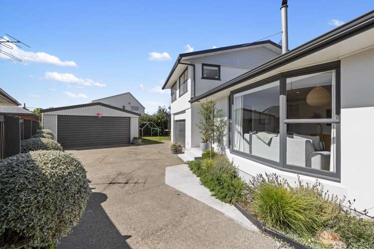 21 Woodstock Place Russley_23