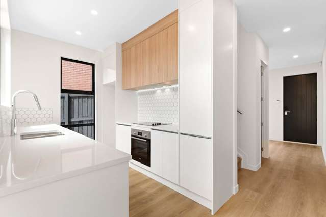 10D Serjeant Street Henderson_3