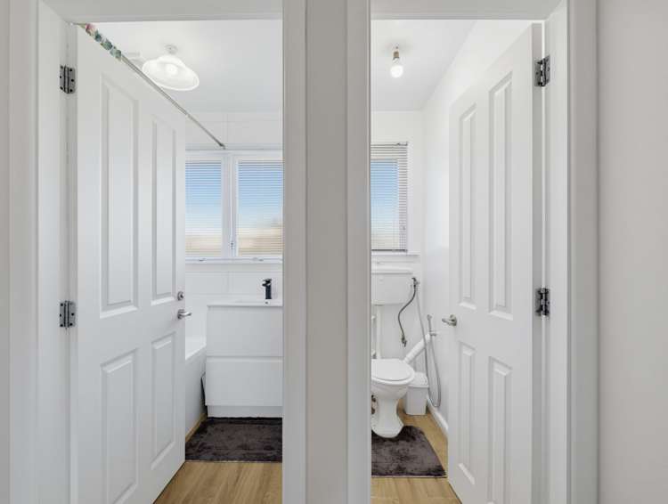 2/7 Curletts Road Sockburn_12