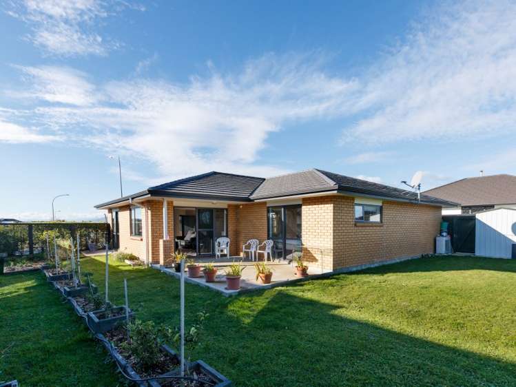 176 Pacific Drive Fitzherbert_16