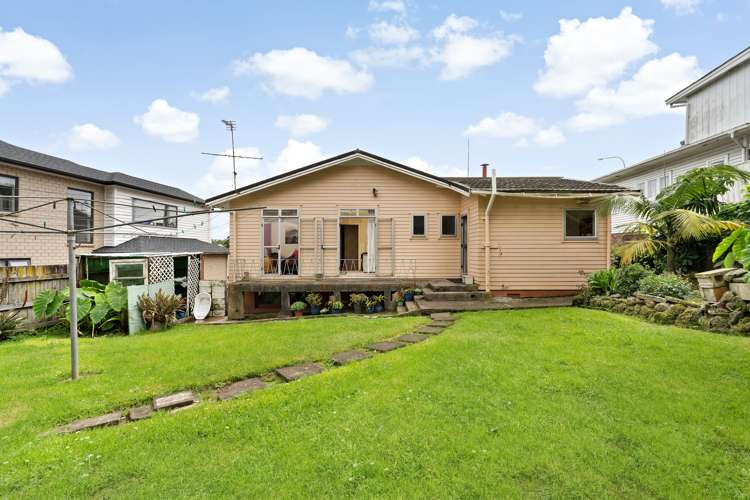 1/85 Lake Road Northcote_15