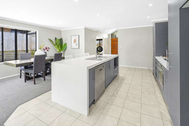 23 Heathfield Avenue Huntington_7