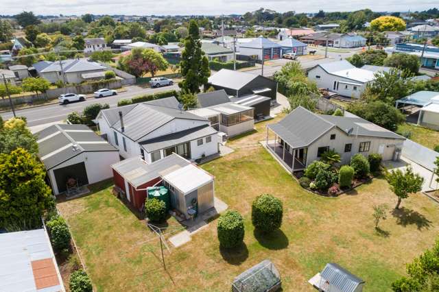 121-123 High Street Bulls_2