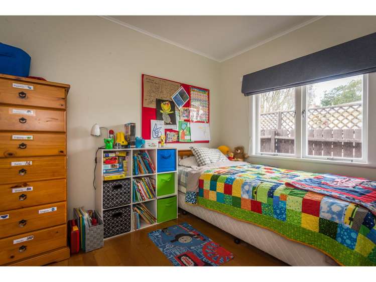 2a Kelkirk Street Kelston_11