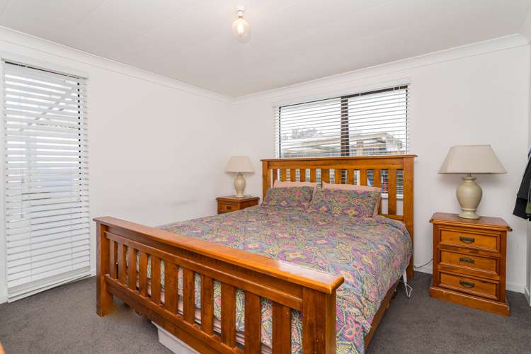 13 Kerr Street Karitane_8