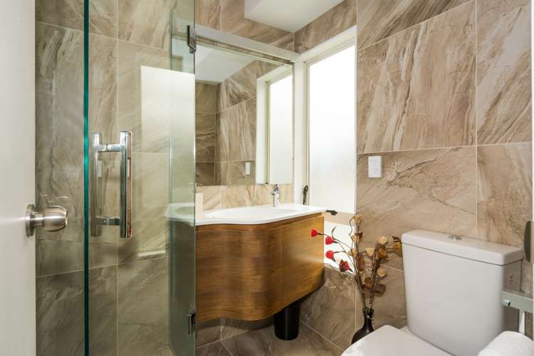 2/256b Birkdale Road Birkdale_7