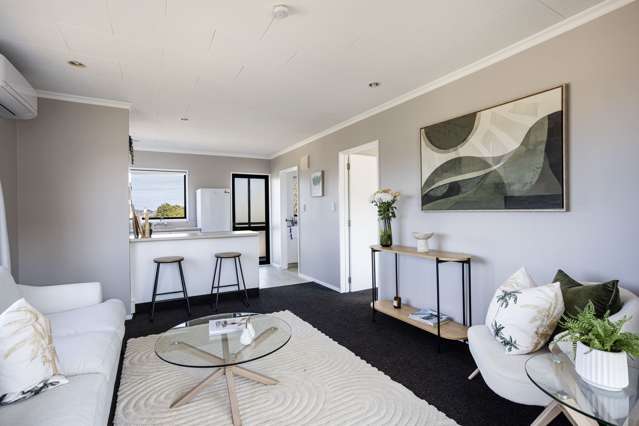 A sunny cottage to call home