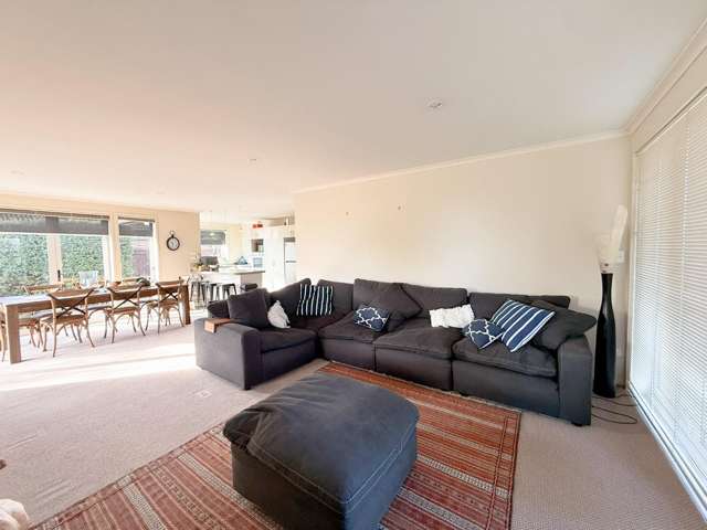 93 Victory Drive 11213_2