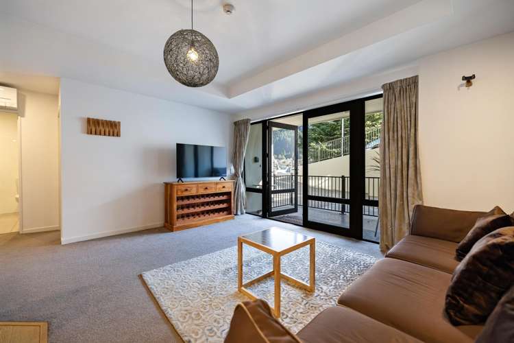 Unit 204 The Glebe, 1 Beetham Street Queenstown_9