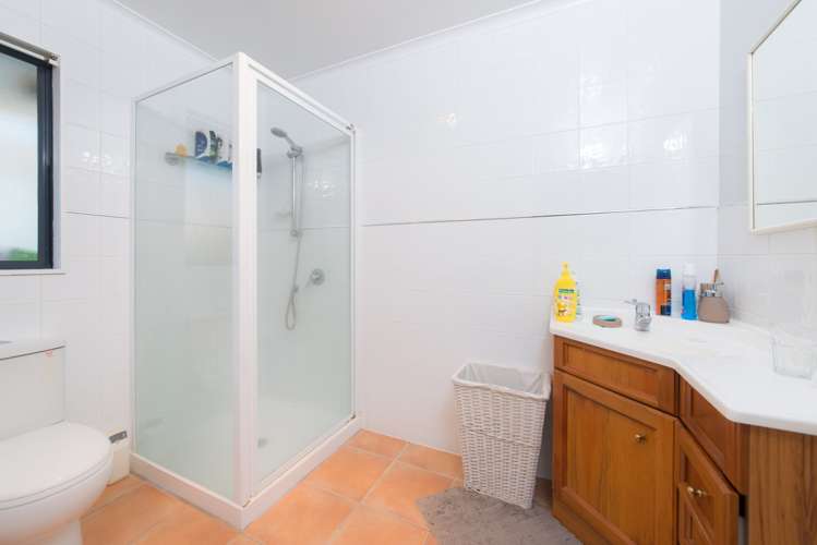 4 Walter Little Way Flat Bush_21