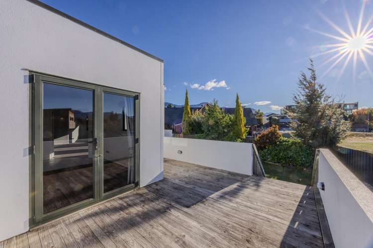 136 Mount Iron Drive Wanaka_8