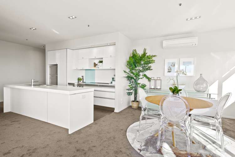 202/22 Liardet Street New Plymouth Central_6