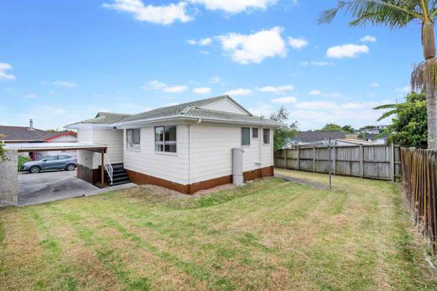 1/11 Charntay Avenue Clover Park_2