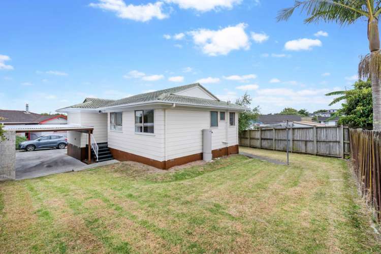 1/11 Charntay Avenue Clover Park_1