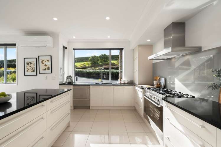 359 MacWhinney Drive Drury_10