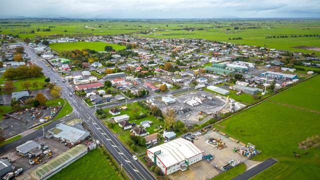 Rural residential block with huge potential