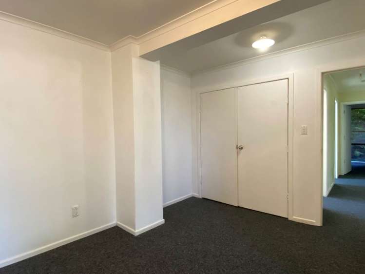 63A Santiago Crescent Unsworth Heights_3