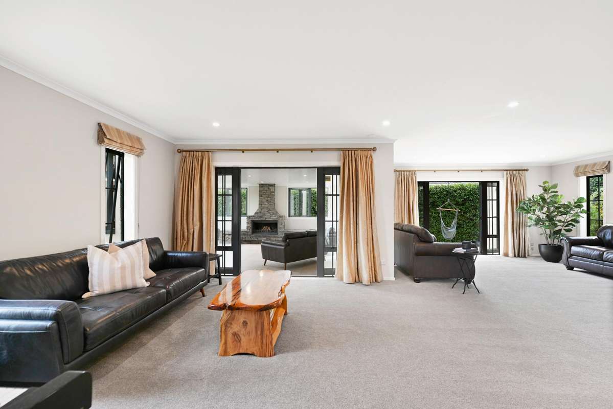 27 Nielsen Gardens_3