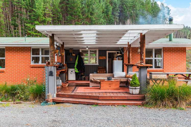 3789 State Highway 4 Ongarue_40