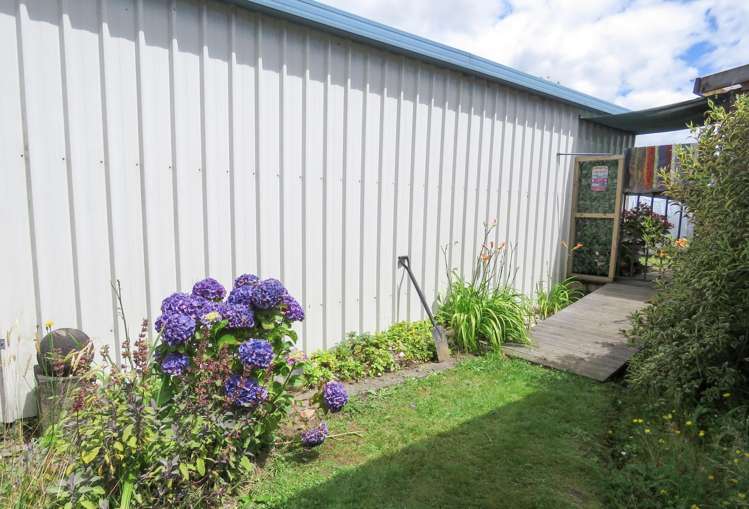 8 Ranft Street Reefton_13