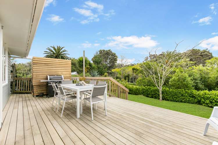 33 Crocombe Crescent Beach Haven_13