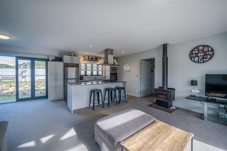 13 Monarch Drive Robinsons Bay_12