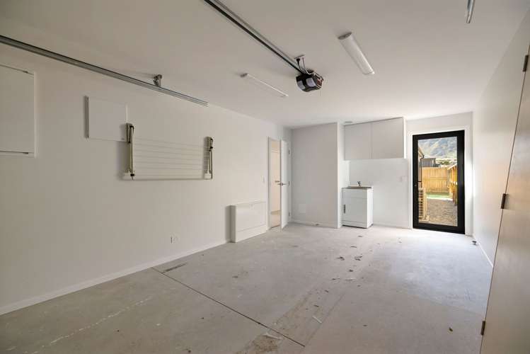 117-135 Howden Drive, Hanley's Farm Jacks Point_22