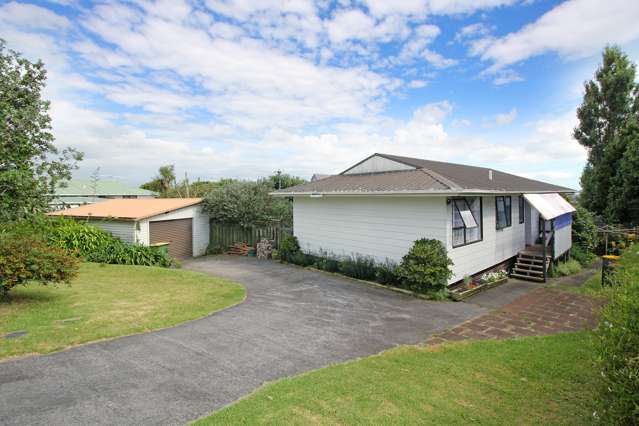 8 Mataura Place Clover Park_4