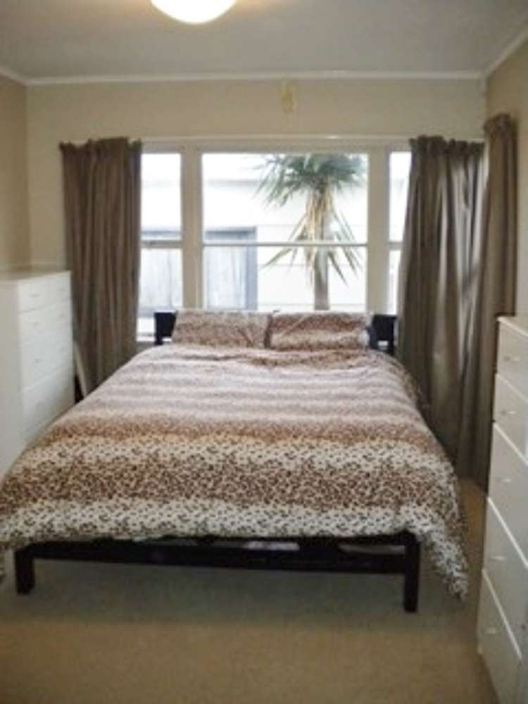 1/80 Sylvan Crescent Te Atatu South_9