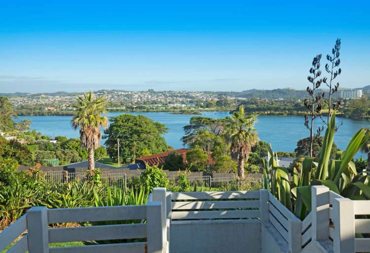 A/243 Hibiscus Coast Highway Red Beach_1