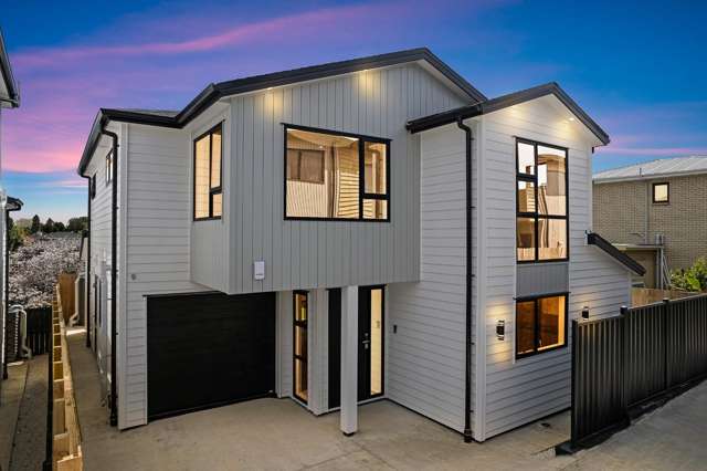 Spacious 4-Bedroom Stand Alone House for Rent in Manurewa – $875 per Week