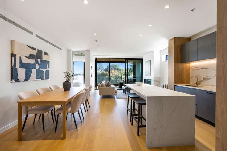305/27 Grace Street_4