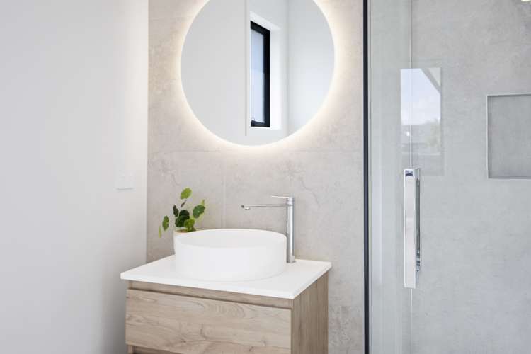 6 Burns Street Westown_20